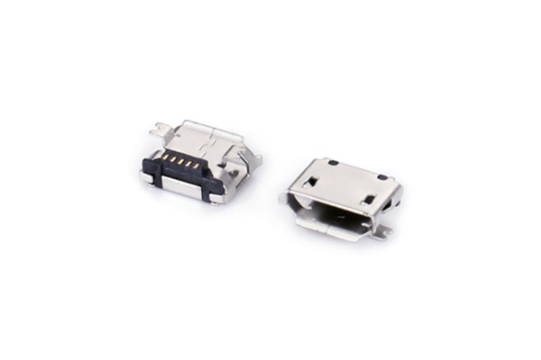 Microusb的插座和mini usb插座的区别是什么？